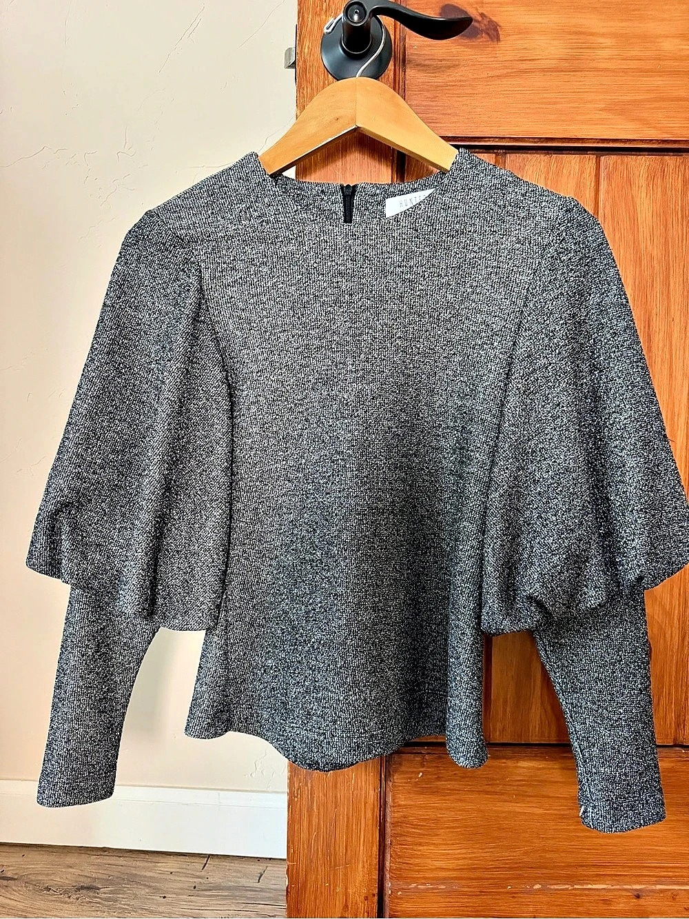 Hunter Bell New York Metallic Silver Black Shimmer Puff Sleeve Top XS Like New